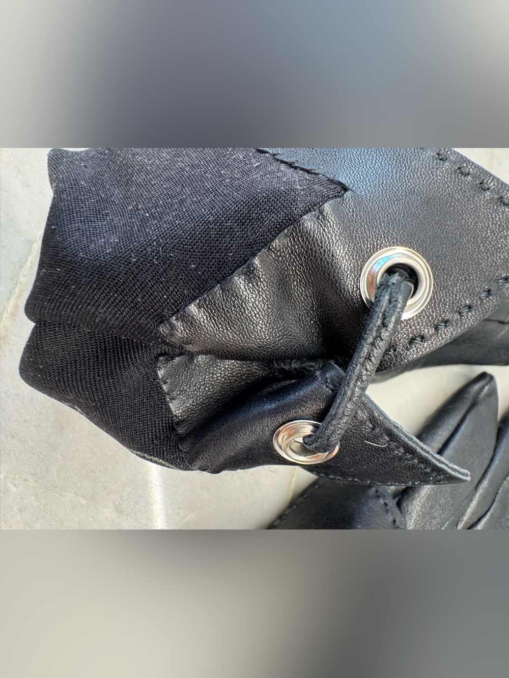 Hermes Black Lambskin Leather Clochette Lock Gloves - Picture 12 of 14